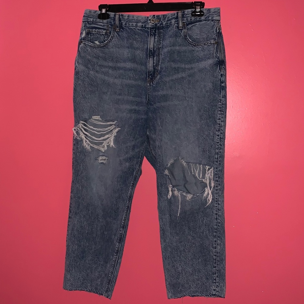 American Eagle Mom Jeans